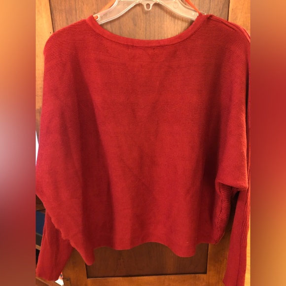 Cable & Gauge Cranberry Crop Sweater - Picture 5 of 8